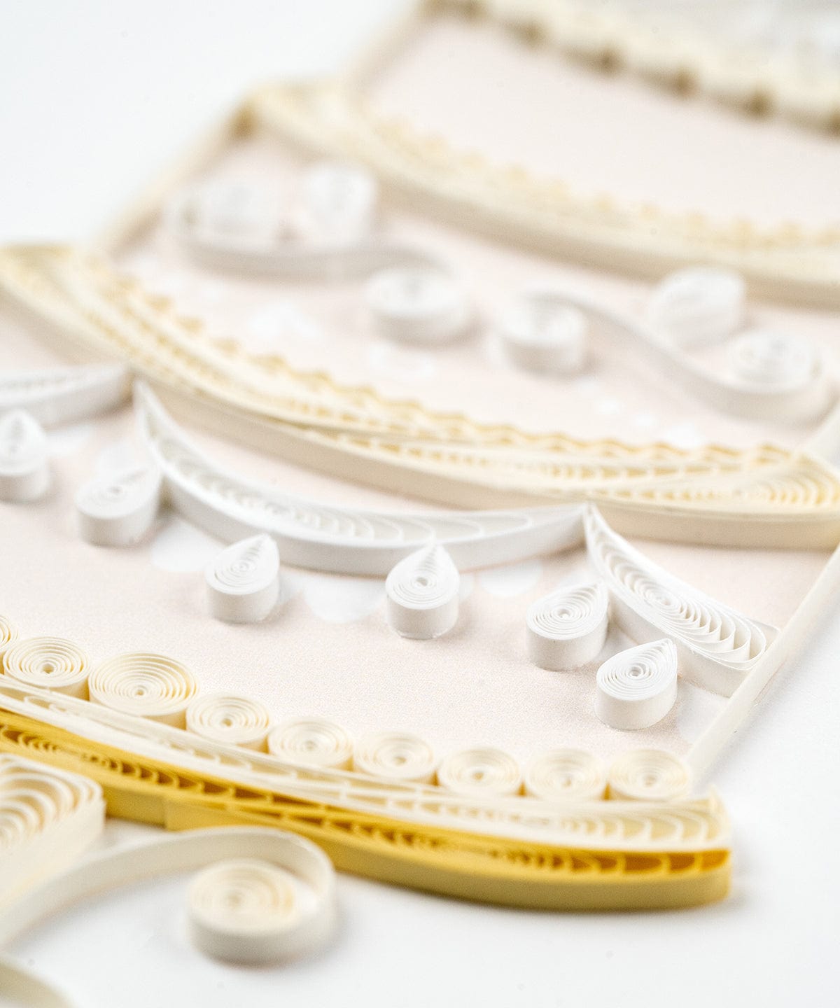Quilled Elegant Wedding Cake Greeting Card 7066287571023