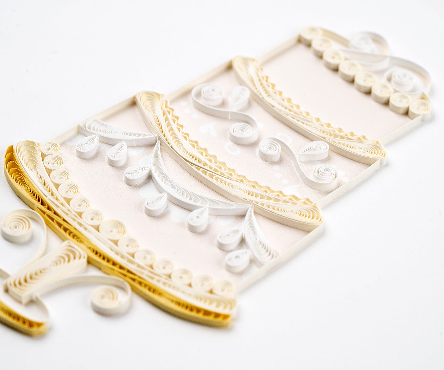 Quilled Elegant Wedding Cake Greeting Card 7066287571023