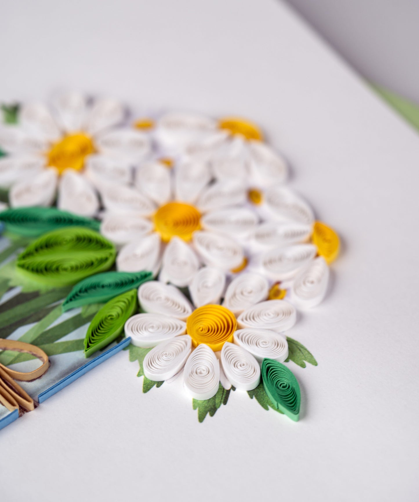 White Daisies in Jar Quilling Card