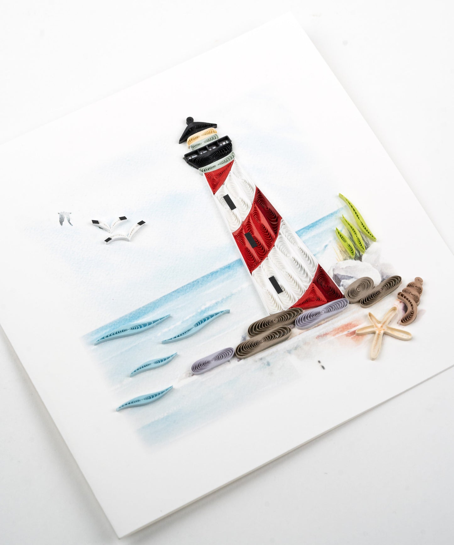 Red & White Lighthouse Quilling Card